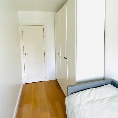 Lägenhet Moderne 2 Et Grand Balcon *